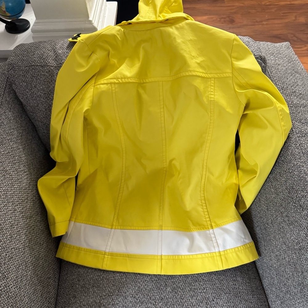 Talbots Women’s 2025 Yellow Raincoat sz xs - Picture 6 of 11